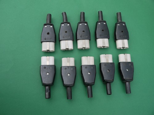 Heißgerätestecker schwarz - 10,